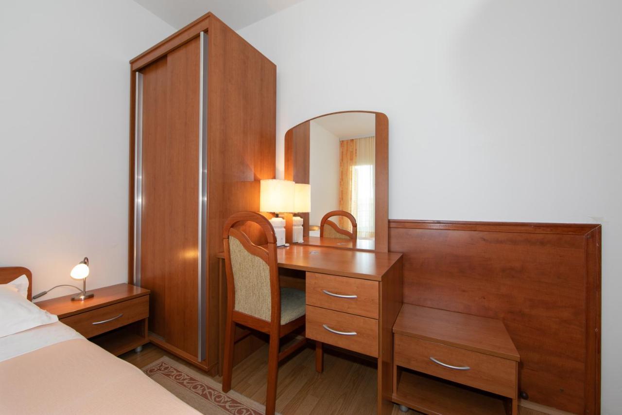 Apartmani Biser Tučepi Εξωτερικό φωτογραφία