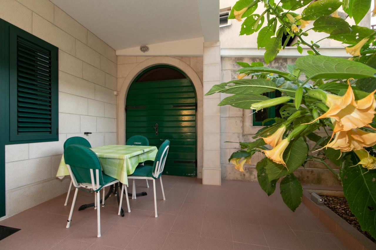 Apartmani Biser Tučepi Εξωτερικό φωτογραφία