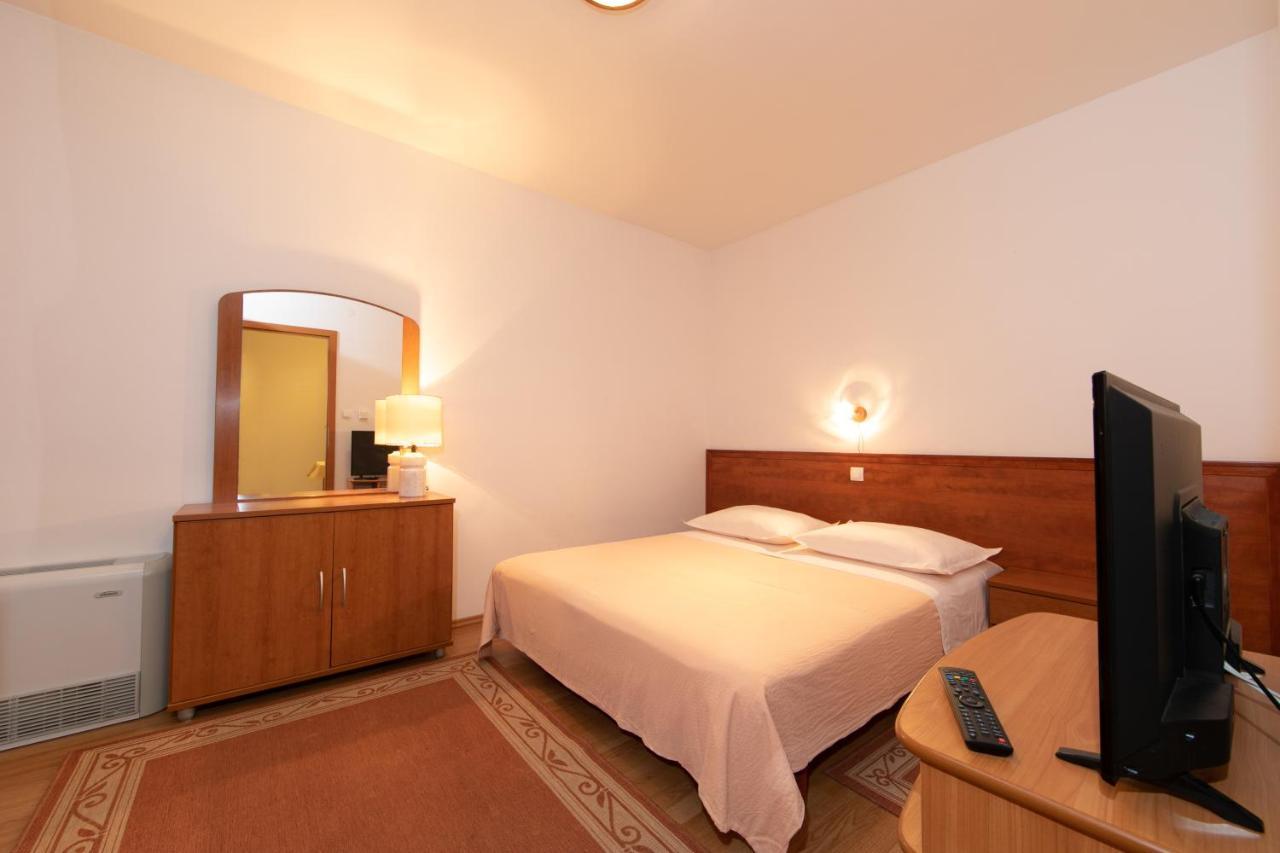 Apartmani Biser Tučepi Εξωτερικό φωτογραφία