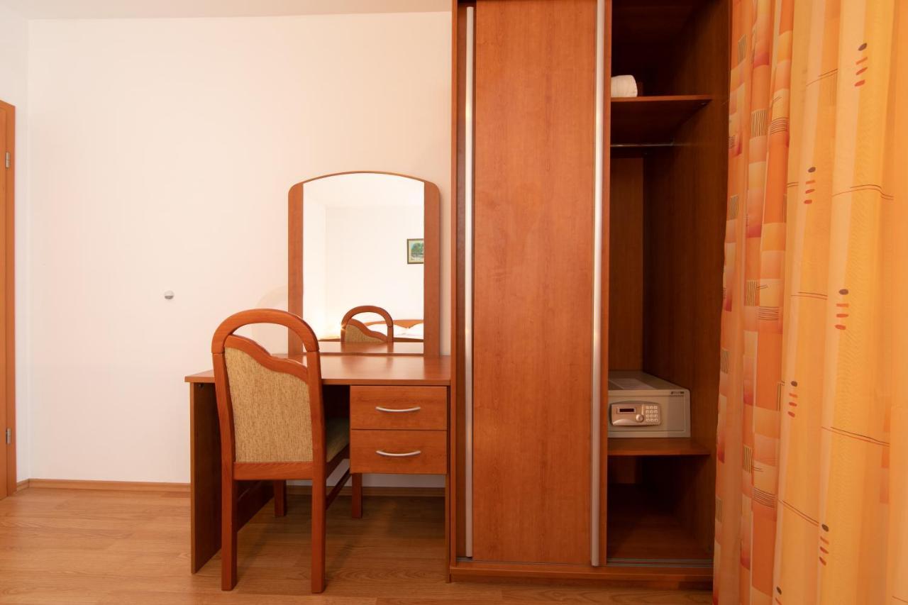 Apartmani Biser Tučepi Εξωτερικό φωτογραφία